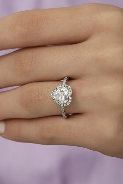 ALYANSEVİM Kalpli Zirkon Taşlı Tektaş Gümüş Bayan Yüzük