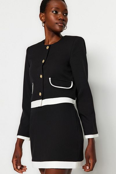 Trendyol Collection Black Crop Buttoned Woven Jacket TWOAW24CE00027