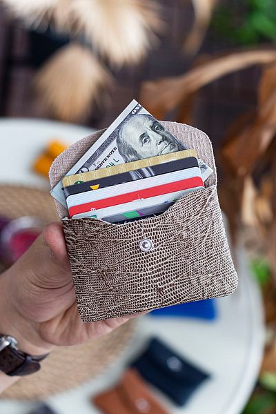 Garbalia Μούρθια Γνήσιο δέρμα Λεπτό Σχέδιο Καφέ Γαλακτοκομική Θήκη για νομίσματα και κάρτες