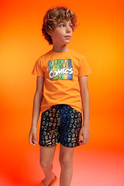 DeFacto Marvel Comics Kurzarm-T-Shirt und Shorts für Jungen, 2-teiliges Set A0714a823hs