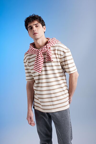DeFacto Comfort Fit Crew λαιμόκοψη ριγέ κοντό μανίκι από βαμβακερό βαρύ ύφασμα T-shirt A3923ax23sm