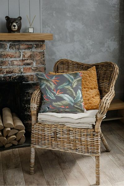 NT Handmade Zippered Single Abstract Leaf Patterned Double Sided Printed 42x42 Cotton Woven Throw Pillow Case
