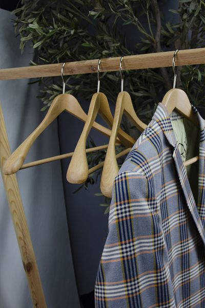 NYN Wooden Hanger Thick Shoulder Formed Suit Jacket Hanger Natural Color 14 Pieces