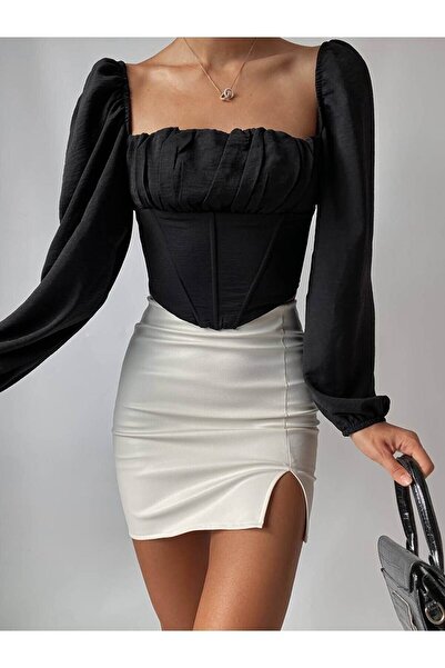 Kadın Modası Екрю міні-спідниця зі штучної шкіри з розрізом