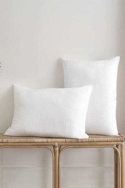 Puffy Aster Pillow - Stylish and Comfortable Design