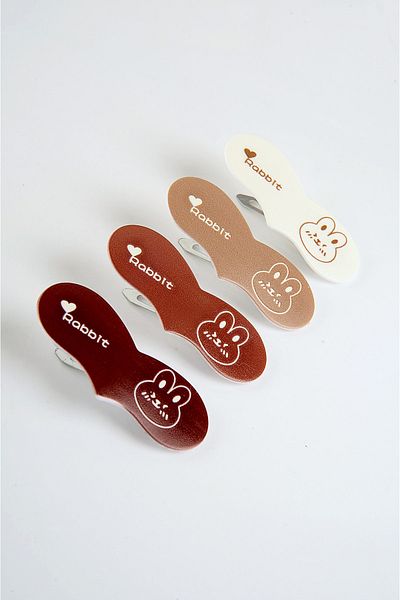 EUROMODA Set of 4 Clip Side Buckles with Heart Design and Rabbit Writing