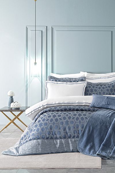 Puffy Indigo Leonie Dowry Set