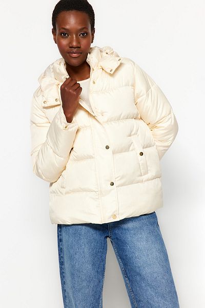 Trendyol Collection Ecru Hooded Gold Snap Detailed Water Repellent Puffer Jacket TWOAW24MO00180