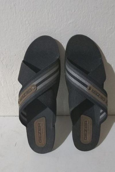 GEZER BLACK CROSS BEACH OR OUTSIDE SLIPPERS MEN'S USE QUALITY DURABLE