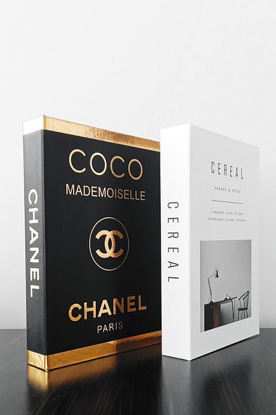 BayCazip Black Gilt and Cereal Themed 2-Piece Decorative Book Box Set