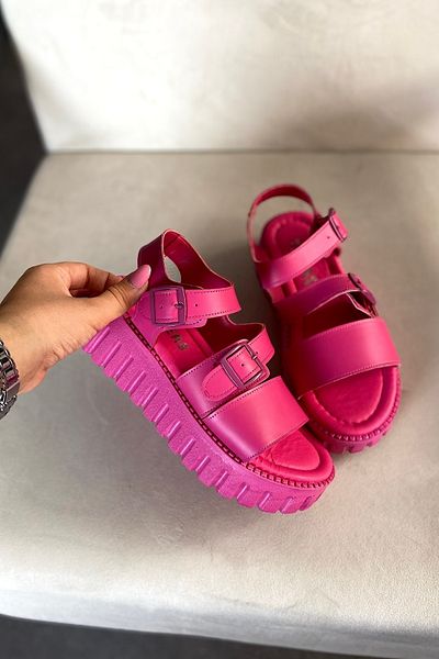 SHOEBELLAS Γυναικεία σανδάλια Lesa Fuchsia με διπλή πόρπη