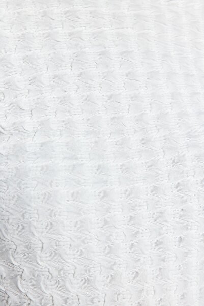 Trendyol Collection White Premium Textured Fabric High Neck Fitted/Closed Knitted Blouse TWOAW24BZ00036