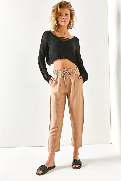 Olalook Γυναικείο λινό παντελόνι Milk Coffee ελαστική μέση με 4 μπατζάκια λεπτομερή λινό παντελόνι PNT-19000240