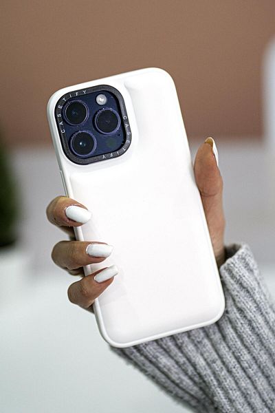 mooodcase حافظة وسادة من السيليكون الناعم المتوافقة مع هاتف آيفون 14 برو ماكس