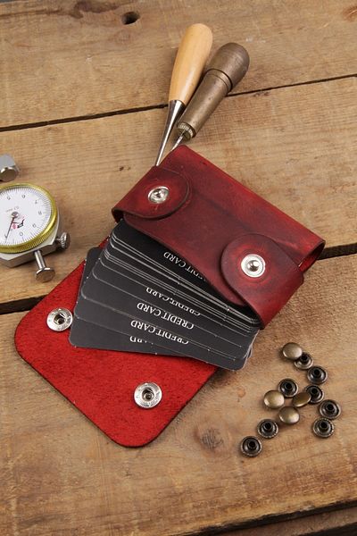 New Coast Leather 1900's Genuine Leather Handmade Red Card Holder