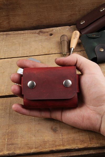 New Coast Leather 1900's Genuine Leather Handmade Red Card Holder