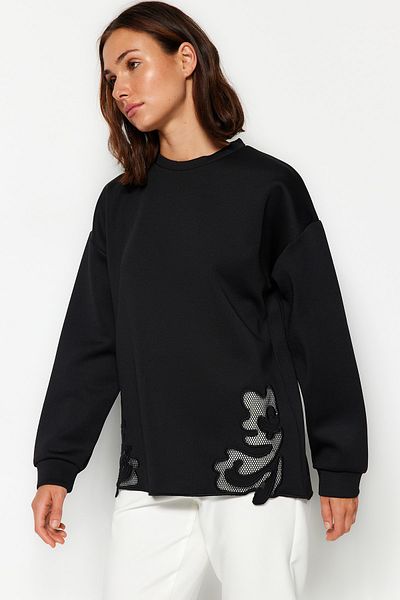 Trendyol Modest Czarna koronkowa, szczegółowa bluza z dzianiny dla nurków/nurków TCTAW24TW00008