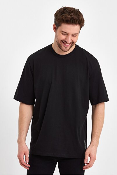 UOMO PARK 2636 Тениска с отпечатан отзад орнаментен етикет с детайли