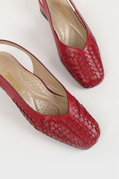 TUNAELLİ WOMEN'S RED BRIDED GENUINE LEATHER NUMBER 35-41-42 PADDED HEEL SHOES