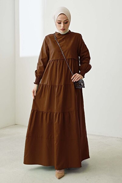 InStyle Jednovrstvové detailné ležérne šaty – horká hnedá