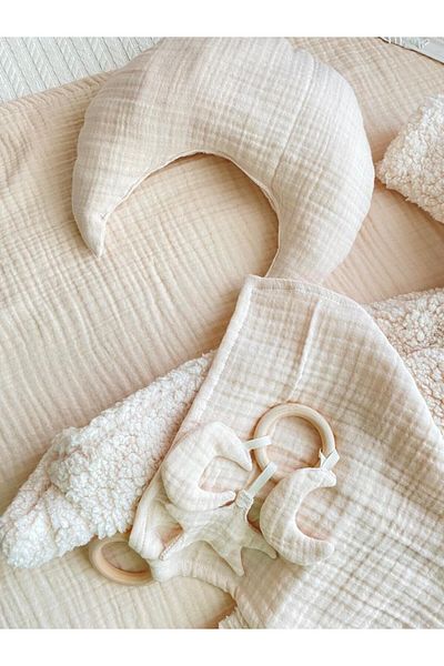 White Alamode Moon Shaped Sleeping Pillow, Small Sleeping Blanket, Wooden Teether Set