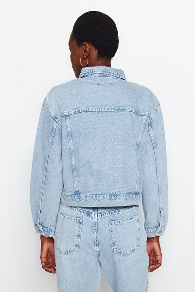 Trendyol Collection Light Blue Trucker Denim Jacket TWOAW24CE00010