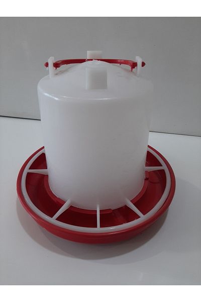 M&H 1.5 Lt. Chick Drinker with Handle and Grill