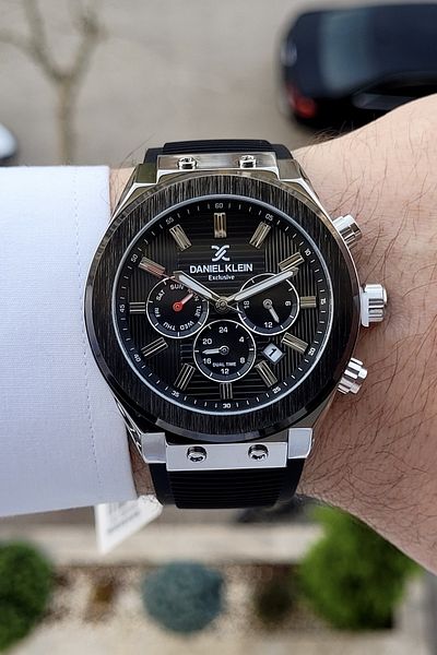 Daniel Klein Inside Indicators Active Function Case Silver Band Black Color Men's Wristwatch