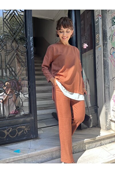 soBasic Комплект от туника и панталон с кръгло деколте и украса - кафяв