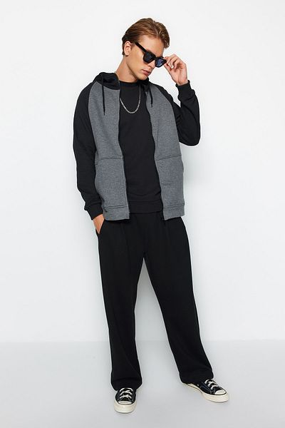 Trendyol Collection Anthrazitfarbenes Fleece/warmes Sweatshirt - Regular Fit TMNAW22sw0843