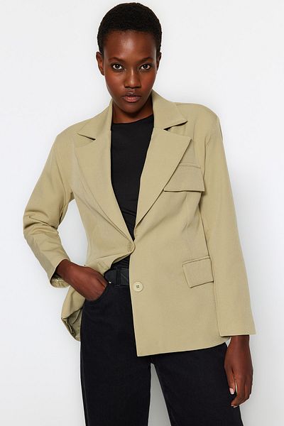 Trendyol Collection Světlá khaki oversize lemovaná tkaná bunda TWOSS22CE0077