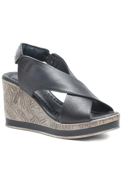 Venüs VENÜS 2015713Y DOLGU TOPUK DERİ GENÇ KADIN SANDALET