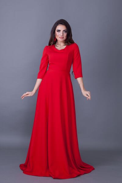 NO48 Κόκκινο βραδινό φόρεμα με φουσκωτό ύφασμα με λαιμόκοψη 3/4 με υφαντό ύφασμα