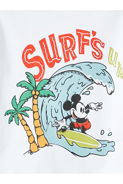 LC Waikiki Crew nyakú, rövid ujjú Mickey Mouse nyomott kisfiú póló és rövidnadrág szett 2 darabból