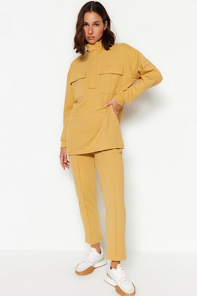 Trendyol Modest Λεπτομερές σετ αθλητικών πλεκτών τσέπης Camel TCTAW23EN00032