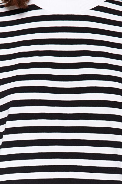 Trendyol Modest Černá základní pruhovaná pletená tunika TCTAW24UK00015