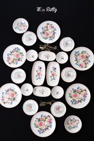 Miss Betty 22 Pieces Rose Deluxe Breakfast Set for 6 Porcelain New
