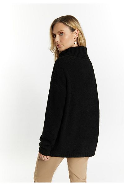 USHA Knitted turtleneck sweater lurea