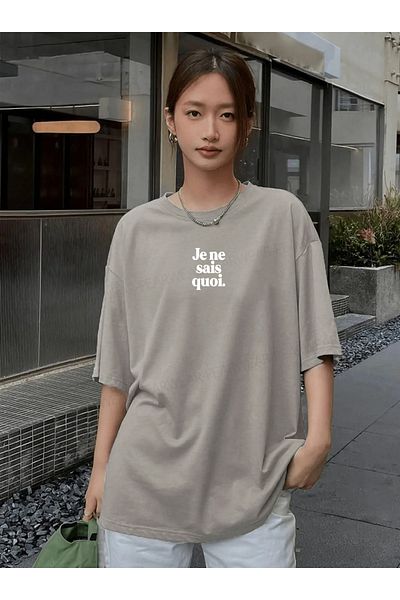 Pear Wear Je Ne Sais Quoi εμπριμέ γαλλικό μπλουζάκι Oversize T-shirt με λαιμόκοψη
