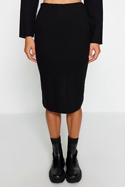Trendyol Collection Černá Pravidelný pas Thessaloniki/Knitwear Vzhled Midi Pencil Pletená sukně TWOAW24ET00030
