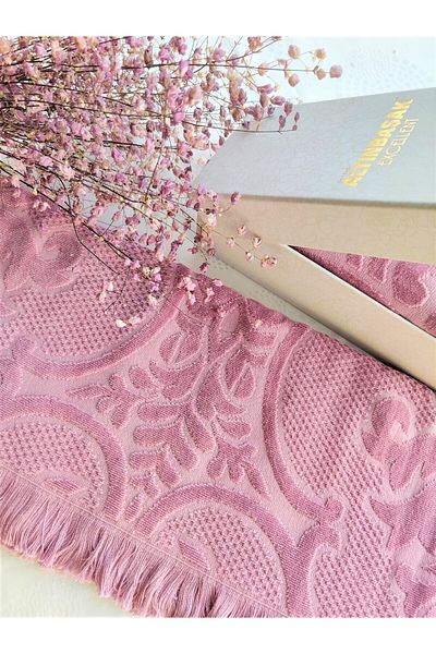 Altınbaşak DOWERY 50X90CM. VELVET TEXTURE 3D EMBOSSED TASLE HAND, FACE AND HEAD TOWEL IN A SPECIAL GIFT BOX