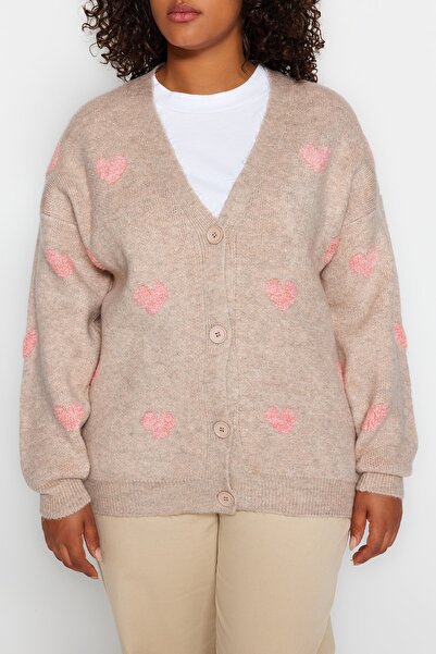 Trendyol Curve Ecru Heart Patterned Knitwear Cardigan TBBAW24AV00006