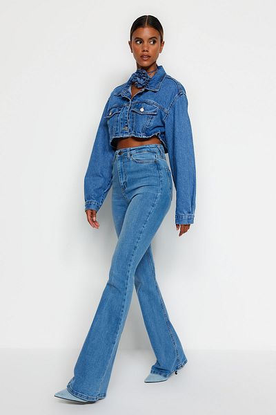 Trendyol Collection Blue High Waist Flare Jeans TWOSS21JE0246