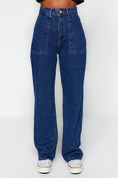 Trendyol Collection Sötétkék magas derekú széles lábszárú farmernadrág zsebrészlettel TWOAW22JE0595
