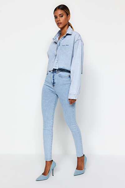 Trendyol Collection Відкриті блакитні джинси з високою талією та еластичною посадкою TWOSS23JE00072