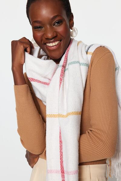 Trendyol Collection Beige Plaid Patterned Soft Textured Women's Scarf TWOAW24AT00001