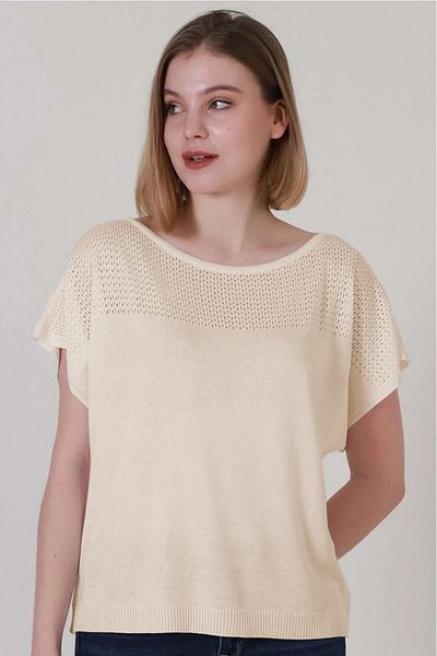 VEGENZE Women's Ecru Chest Openwork Summer Fine Knitwear Blouse