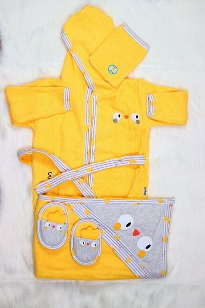 Miniworld Unisex Baby Yellow Chick Bathrobe Towel Set
