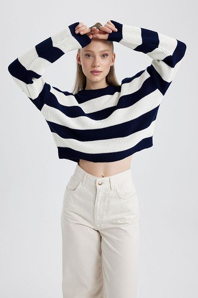 DeFacto Cool Oversize Fit svetr s proužkovaným výstřihem X4931az23wn