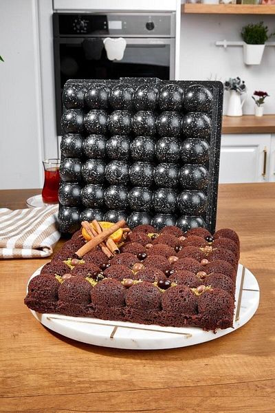Taç Black Standard 1 Piece Ball Cast Cake Mold